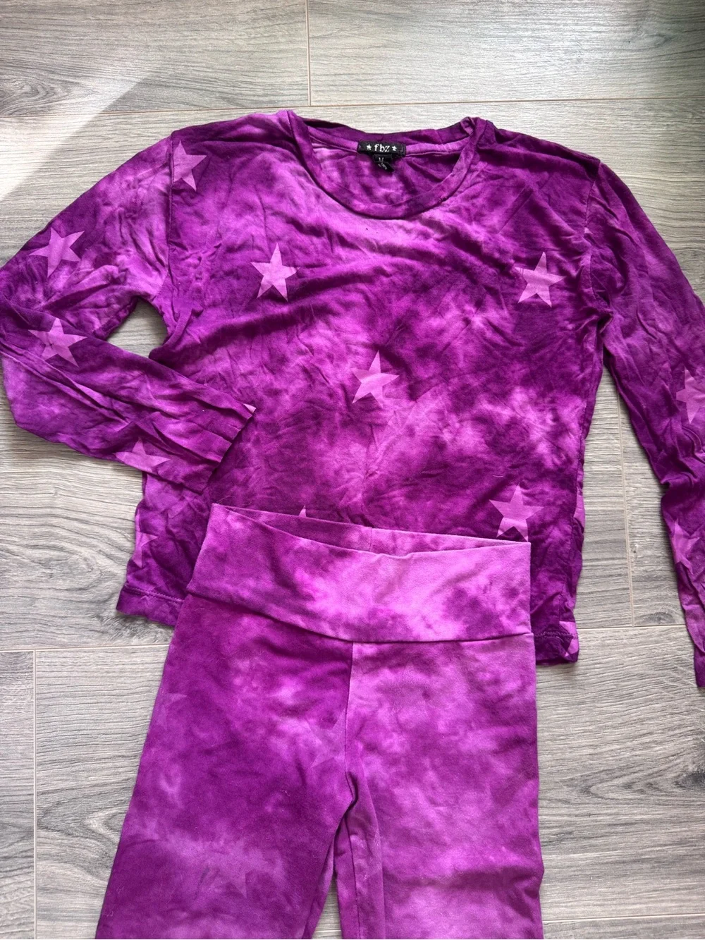 Flowers by Zoe Set Purple Tie-Dye Star Distressed Top & Legging S-M